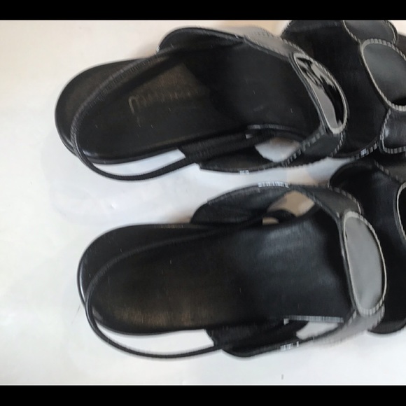 MUNRO BLACK CIRCLE SLINGBACK SANDALS SZ 6.5 - Picture 9 of 11